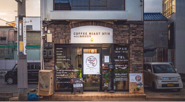 喫茶みなと二階店舗の写真